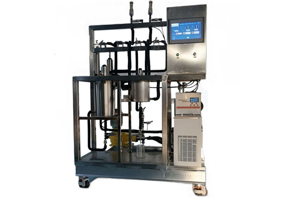 Supercritical extraction equipment